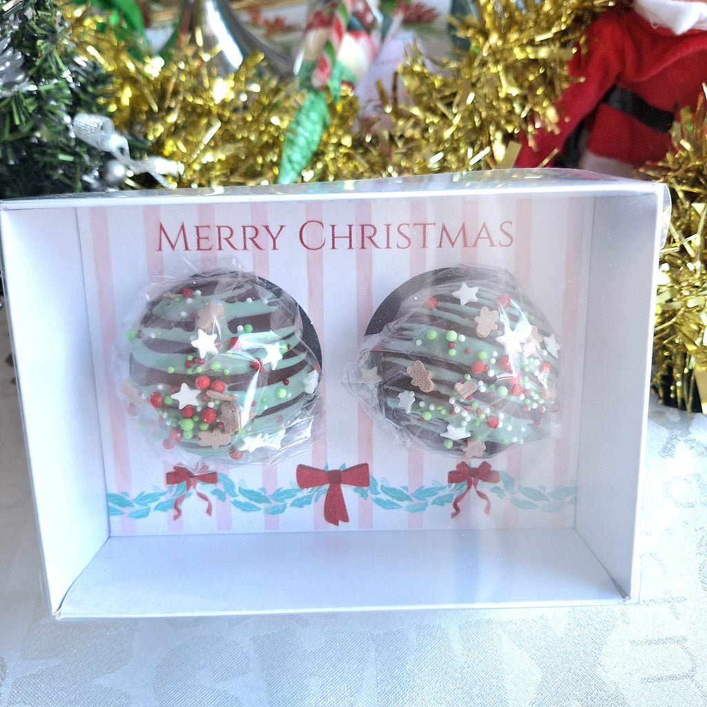 Christmas Hot Chocolate Bombs (with marshmallows)